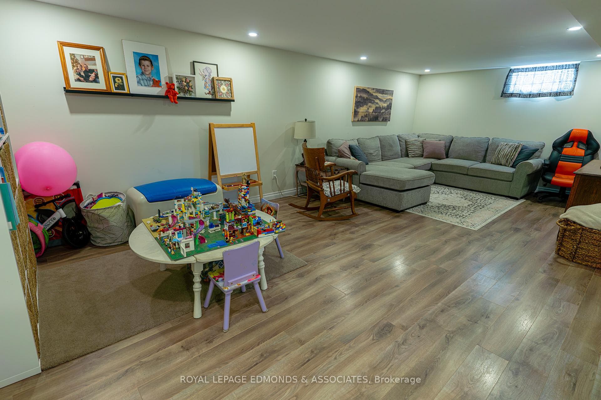 641 Pine Street photo 22