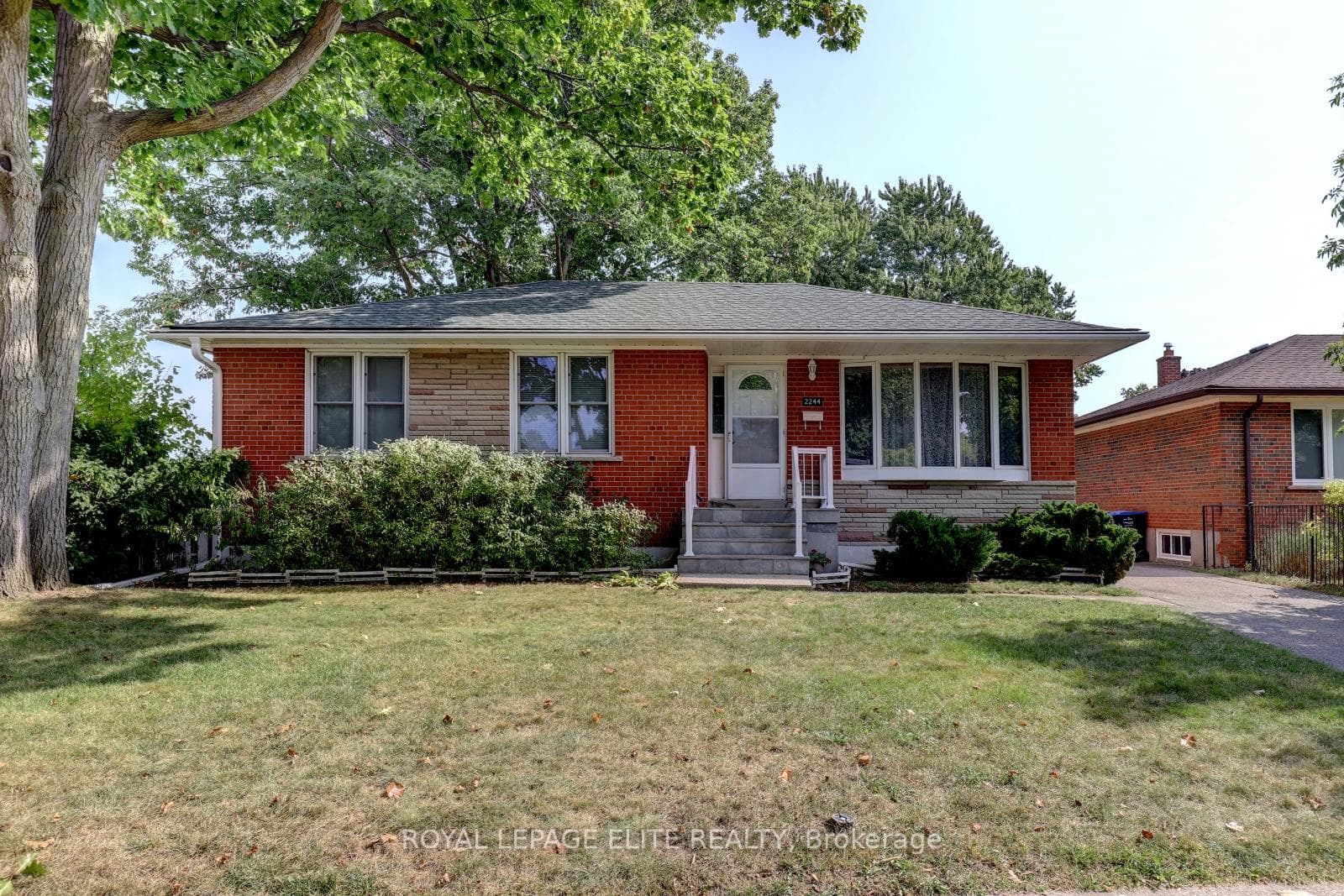 2244 Utley Road photo 1