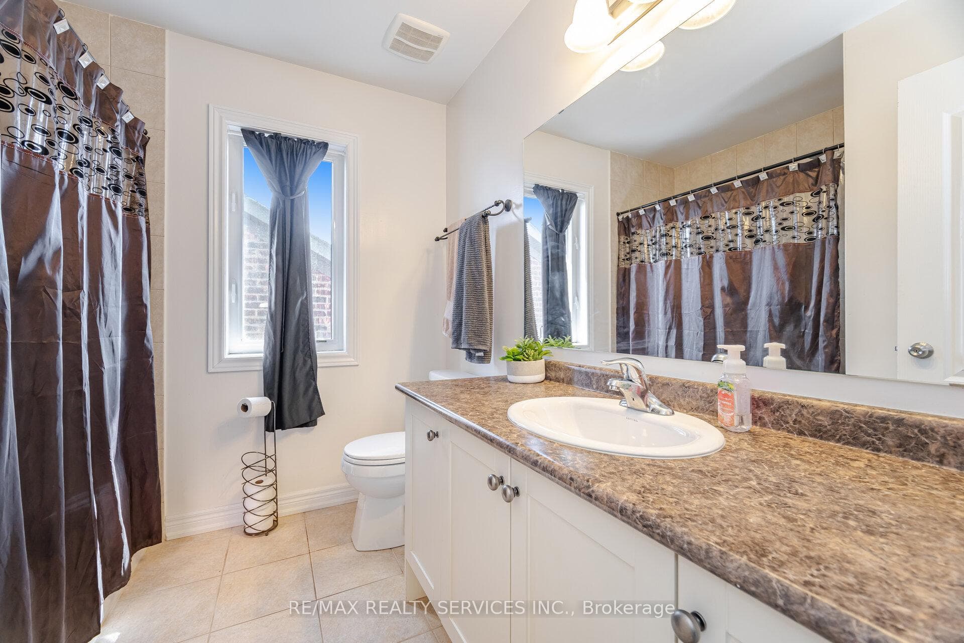 210 Learmont Avenue photo 41