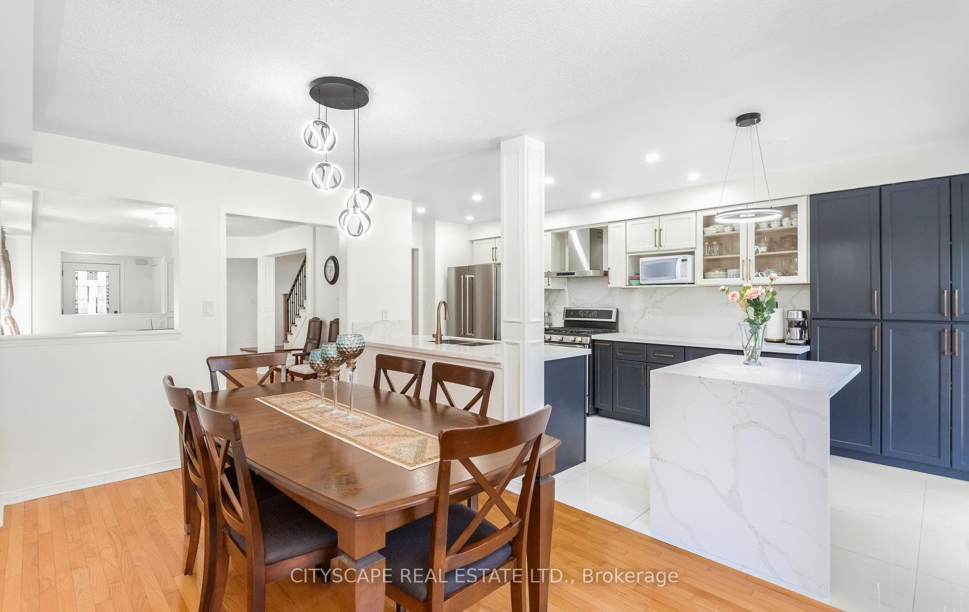5685 Topaz Place photo 12