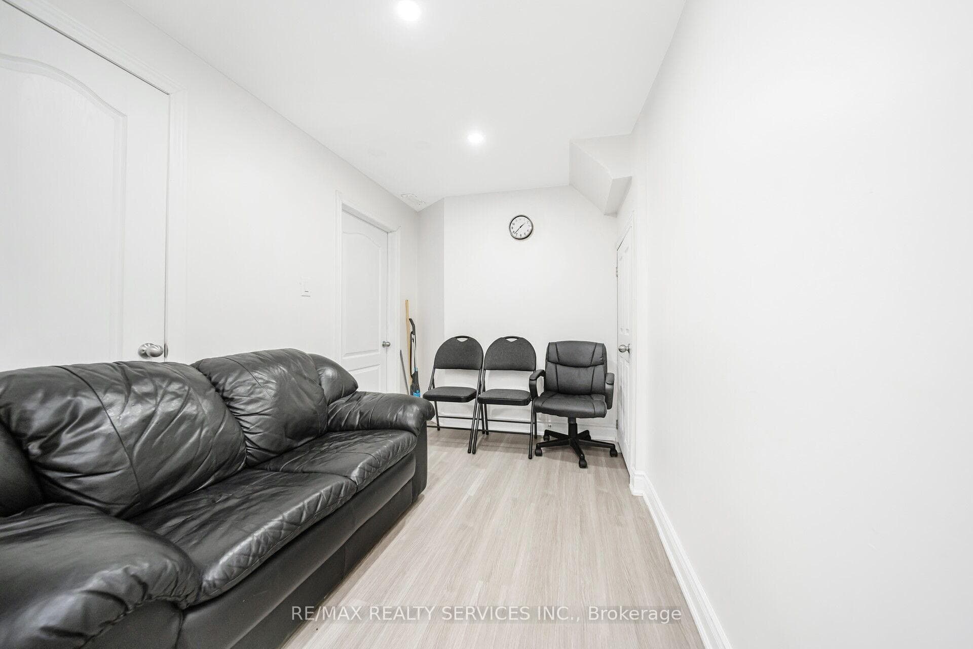 86 Summerdale Crescent photo 33
