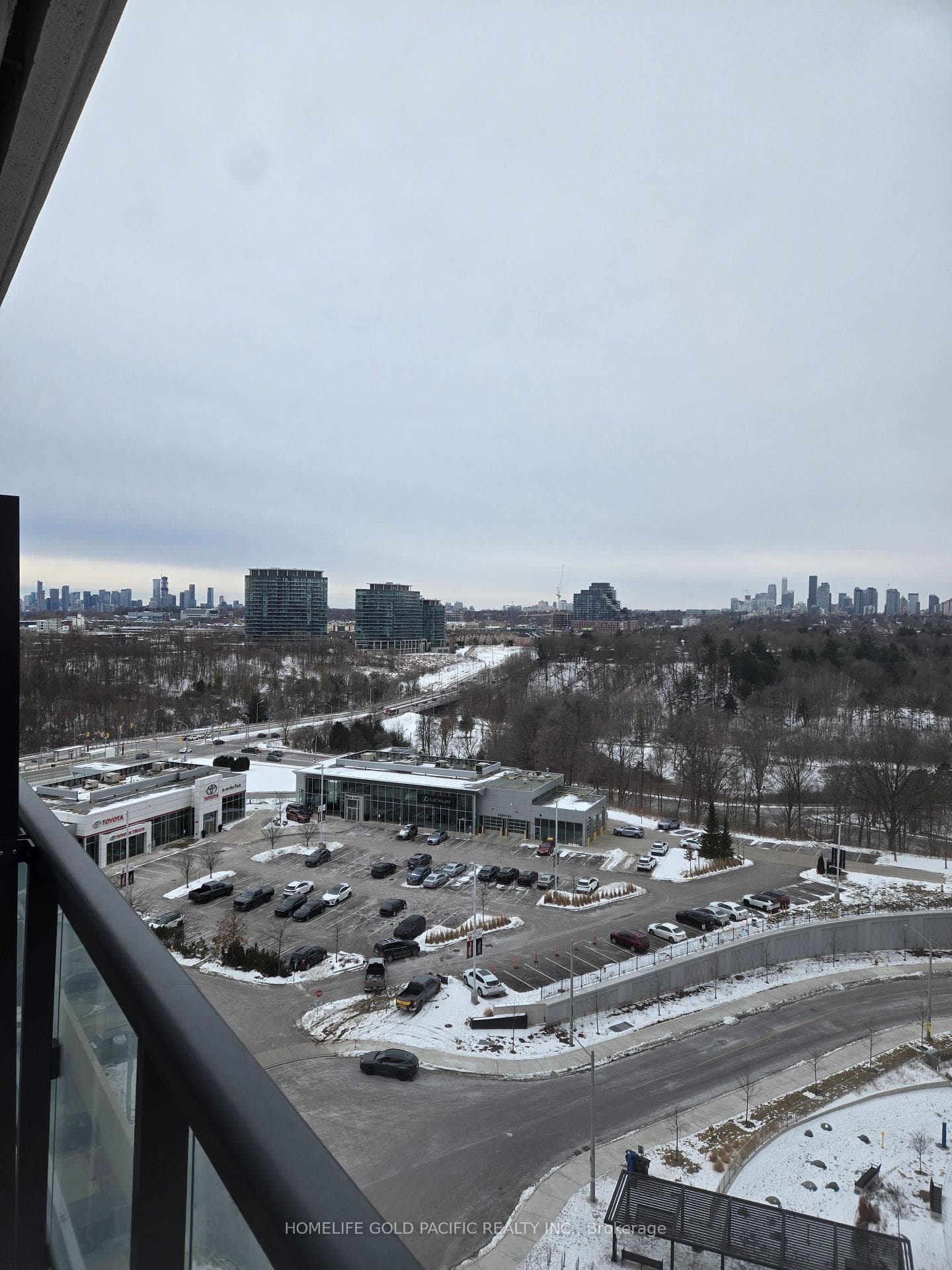 30 Inn on the Park Drive Unit 1011 photo 8