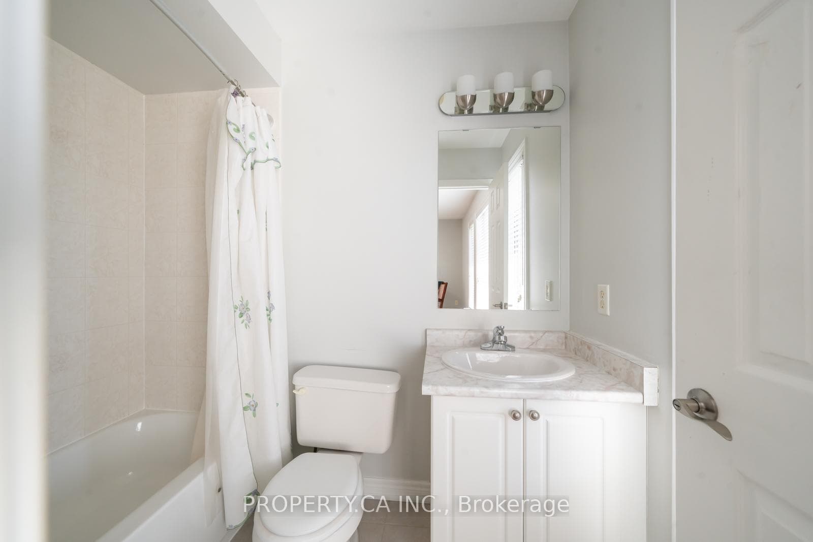 137 Earlsbridge Boulevard photo 26
