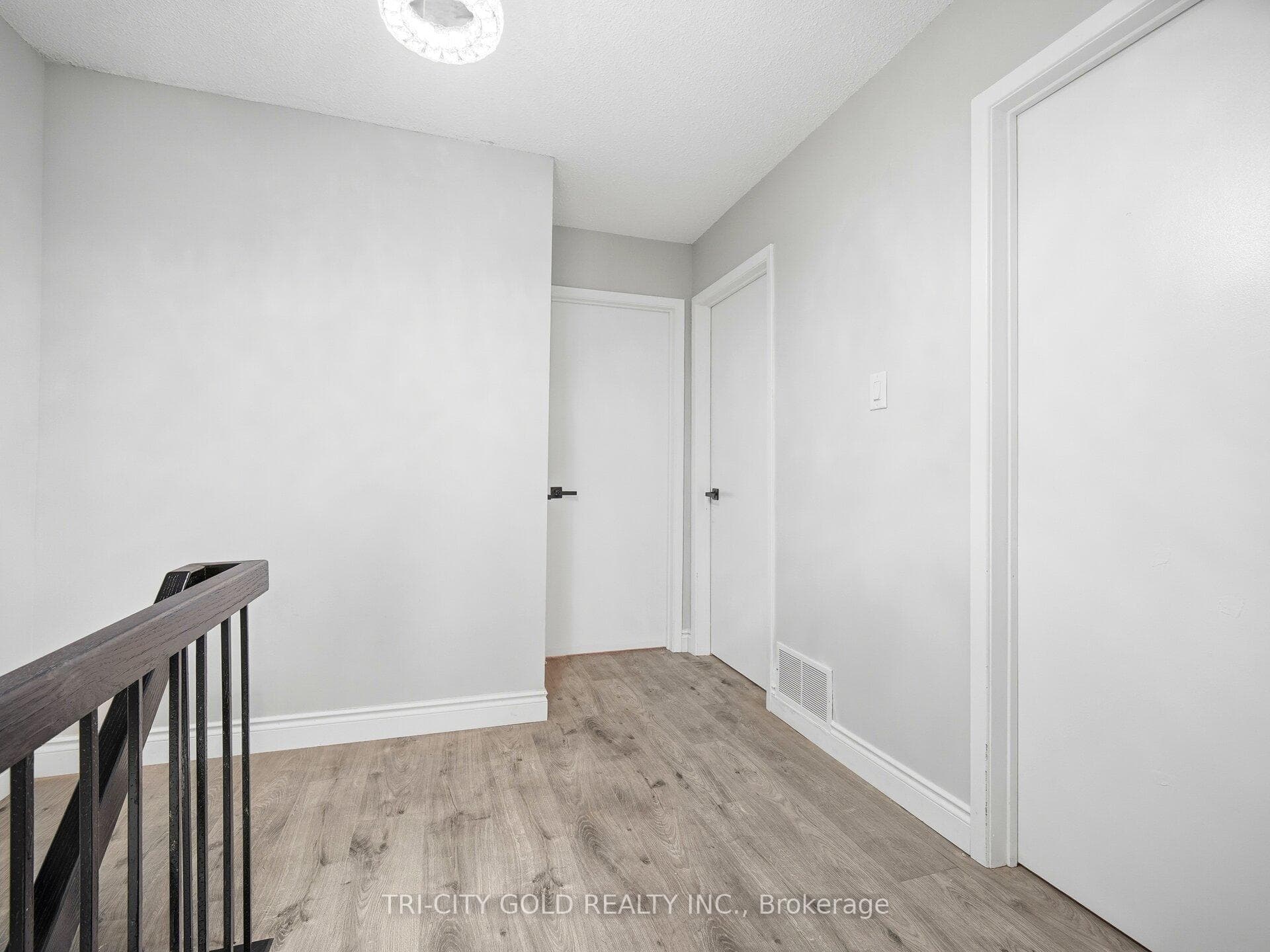 20 Carisbrooke Court Unit 20 photo 20