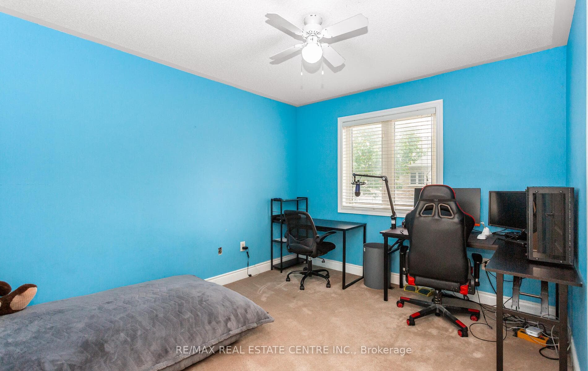 26 Saint Hubert Drive photo 25