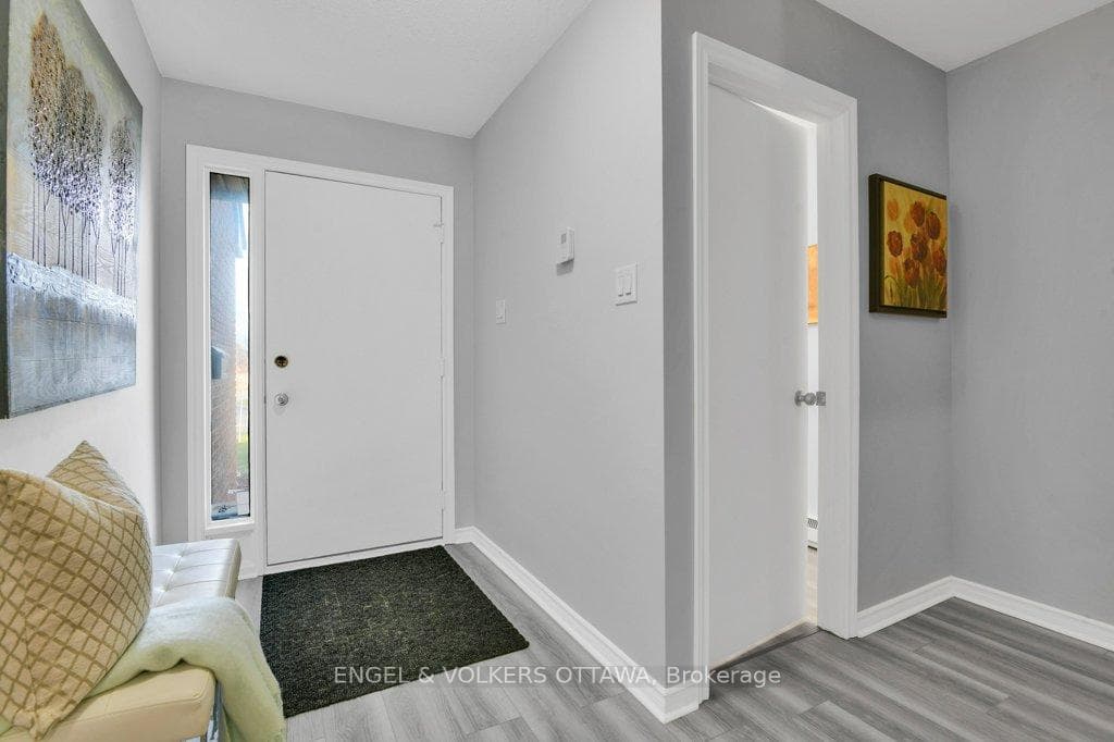 46 Bethune Court photo 4
