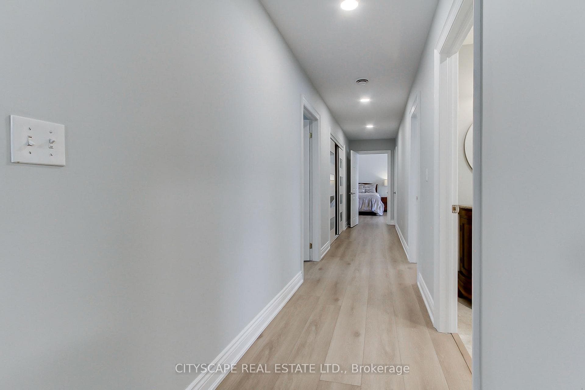 1543 Indian Grove photo 20
