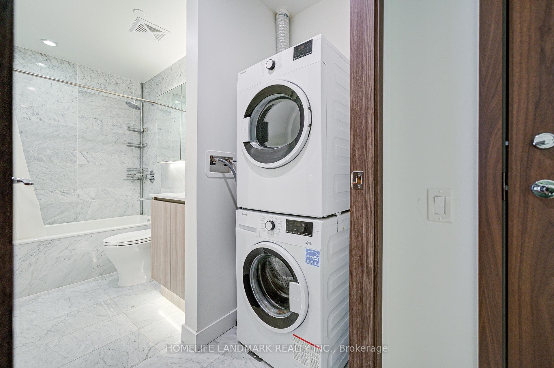 17 bathurst Street Unit 3703 photo 17