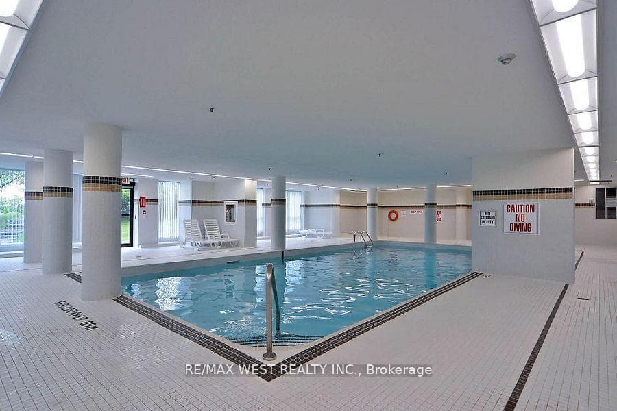 3 Rowntree Road Unit 1210 photo 33