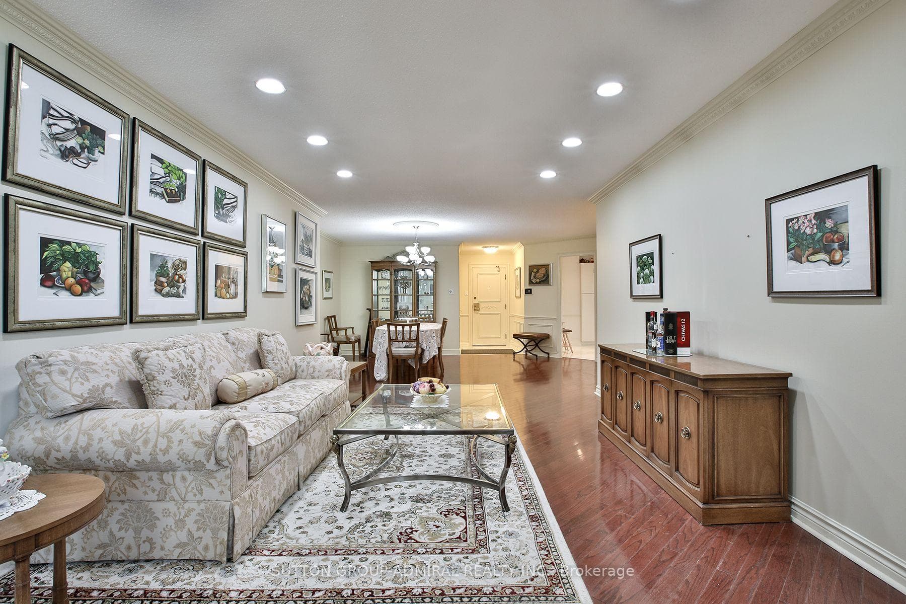 333 Clark Avenue Unit 106 photo 15