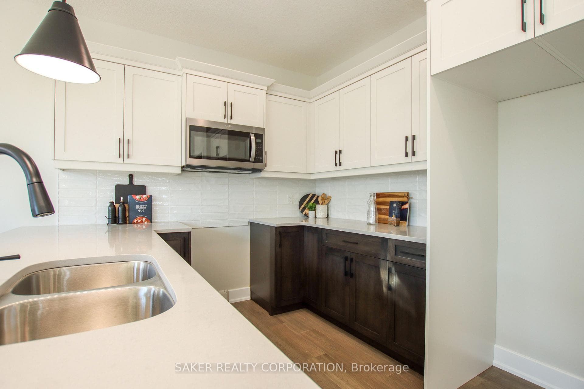 593 REGENT Street photo 11