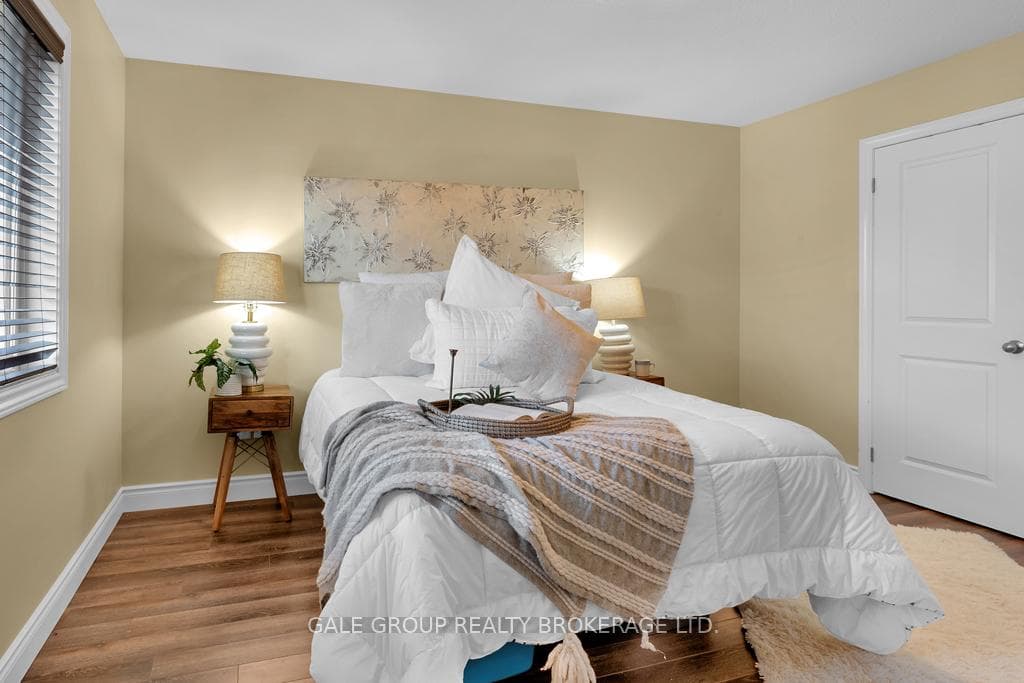 125 Links Crescent photo 18