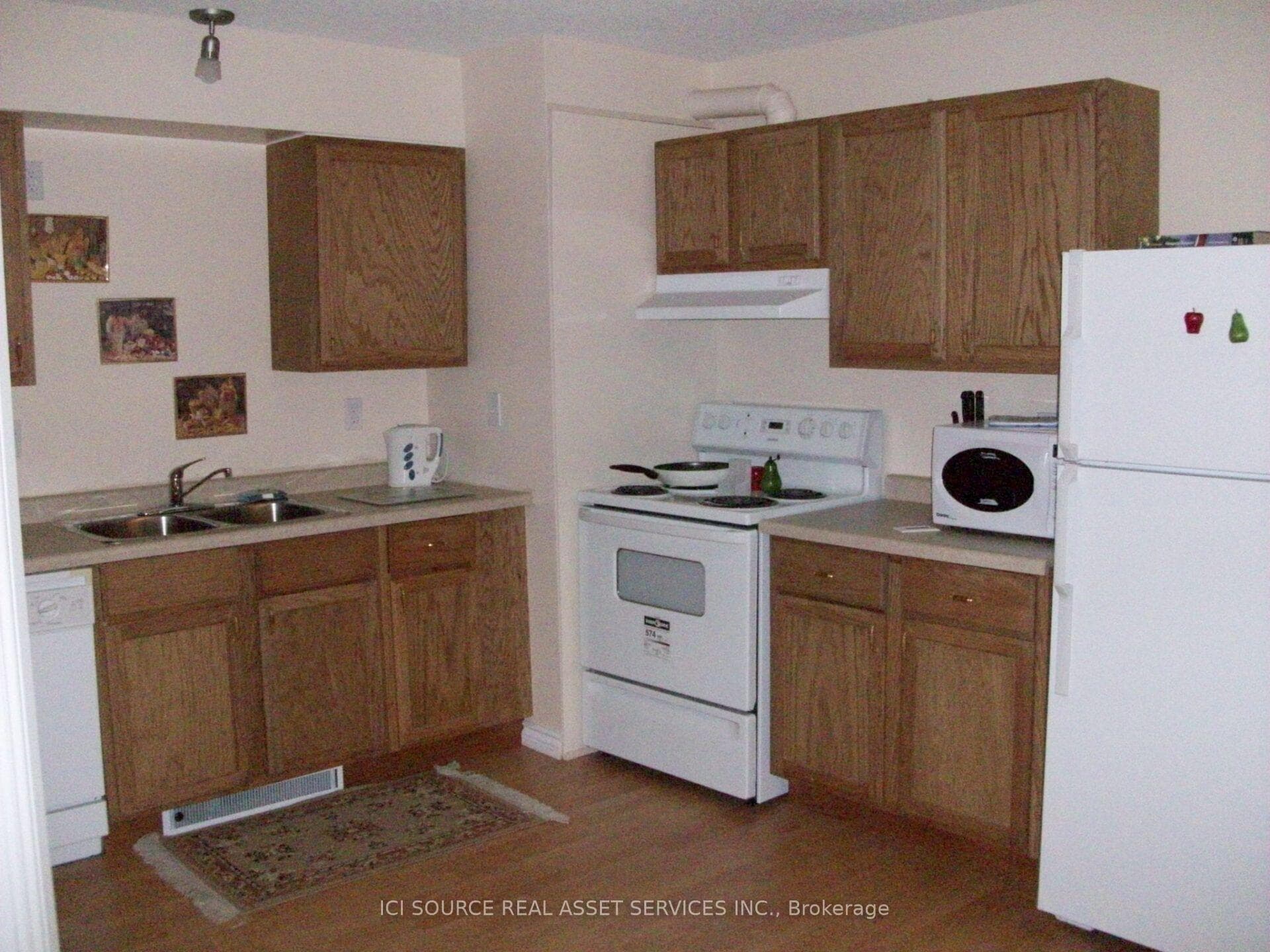 4434 Leader Lane photo 5