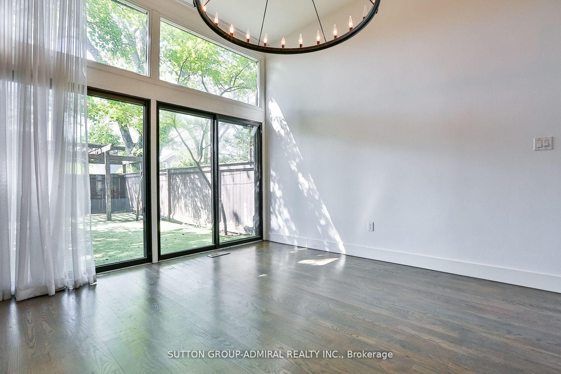 169 Woburn Avenue photo 29