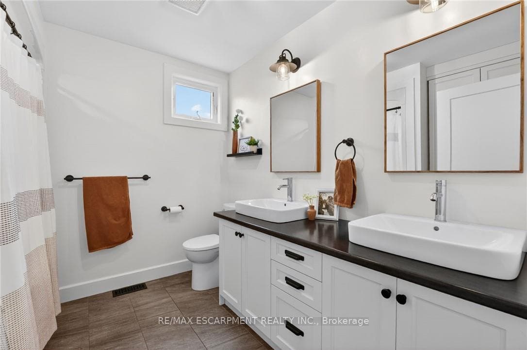 195 VICTORIA Avenue photo 33