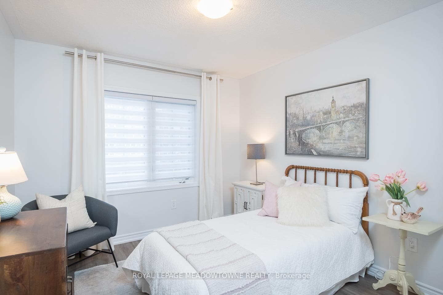 1667 Clitherow Street photo 26