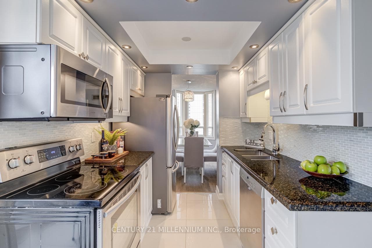5 Lisa Street Unit 604 photo 18