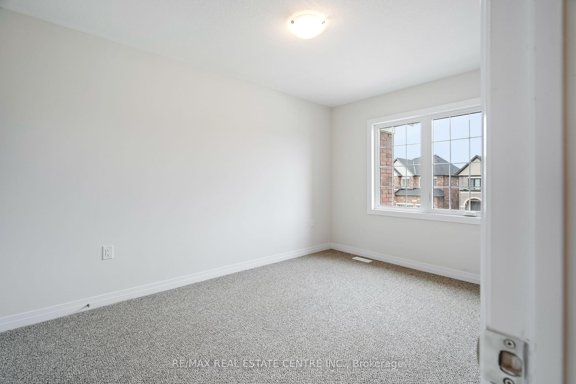 104 Waters Way photo 20