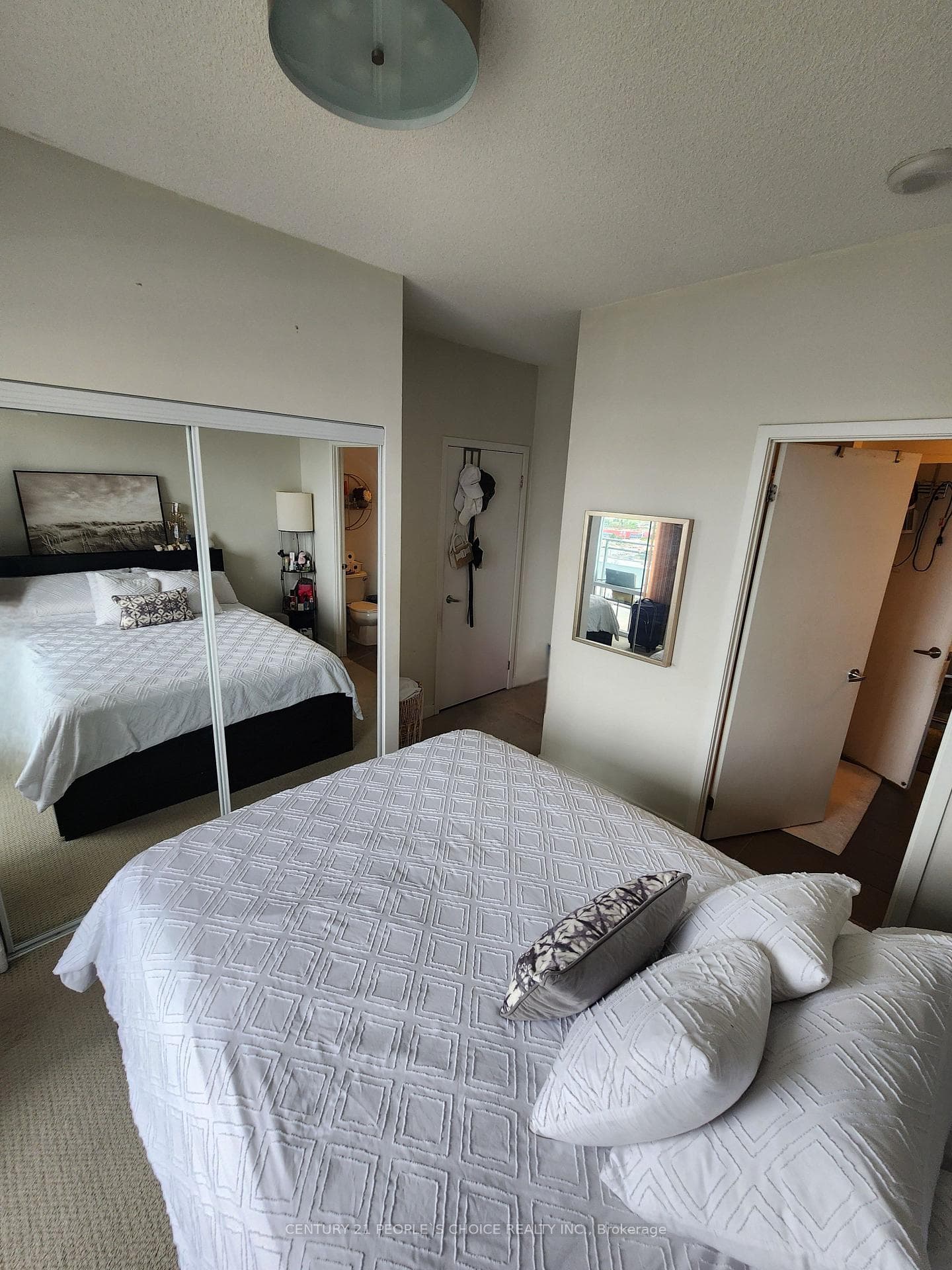 360 Square One Drive Unit 1712 photo 12