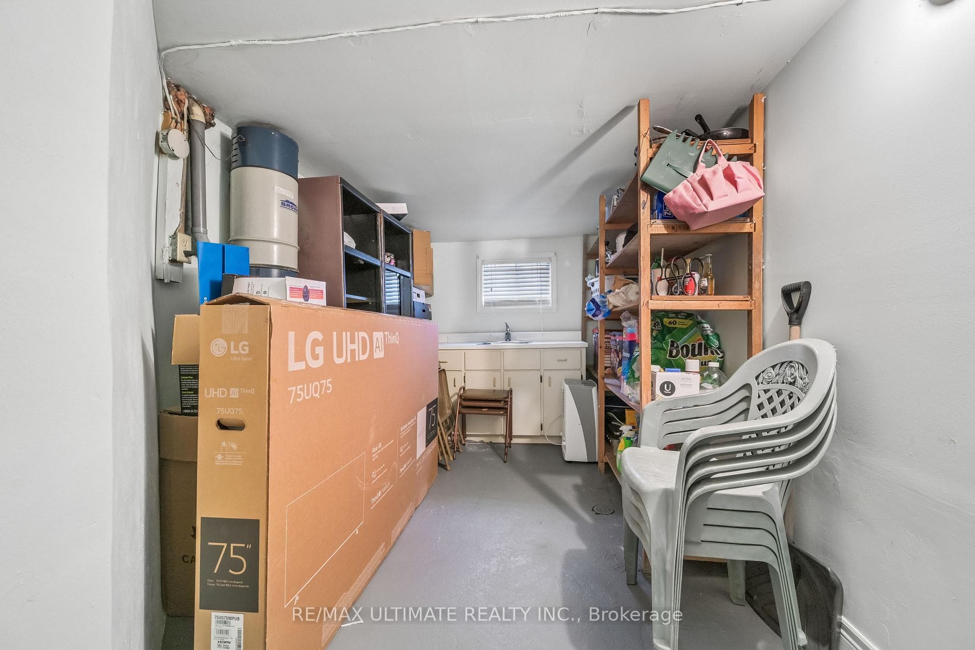 165 Sellers Avenue photo 25