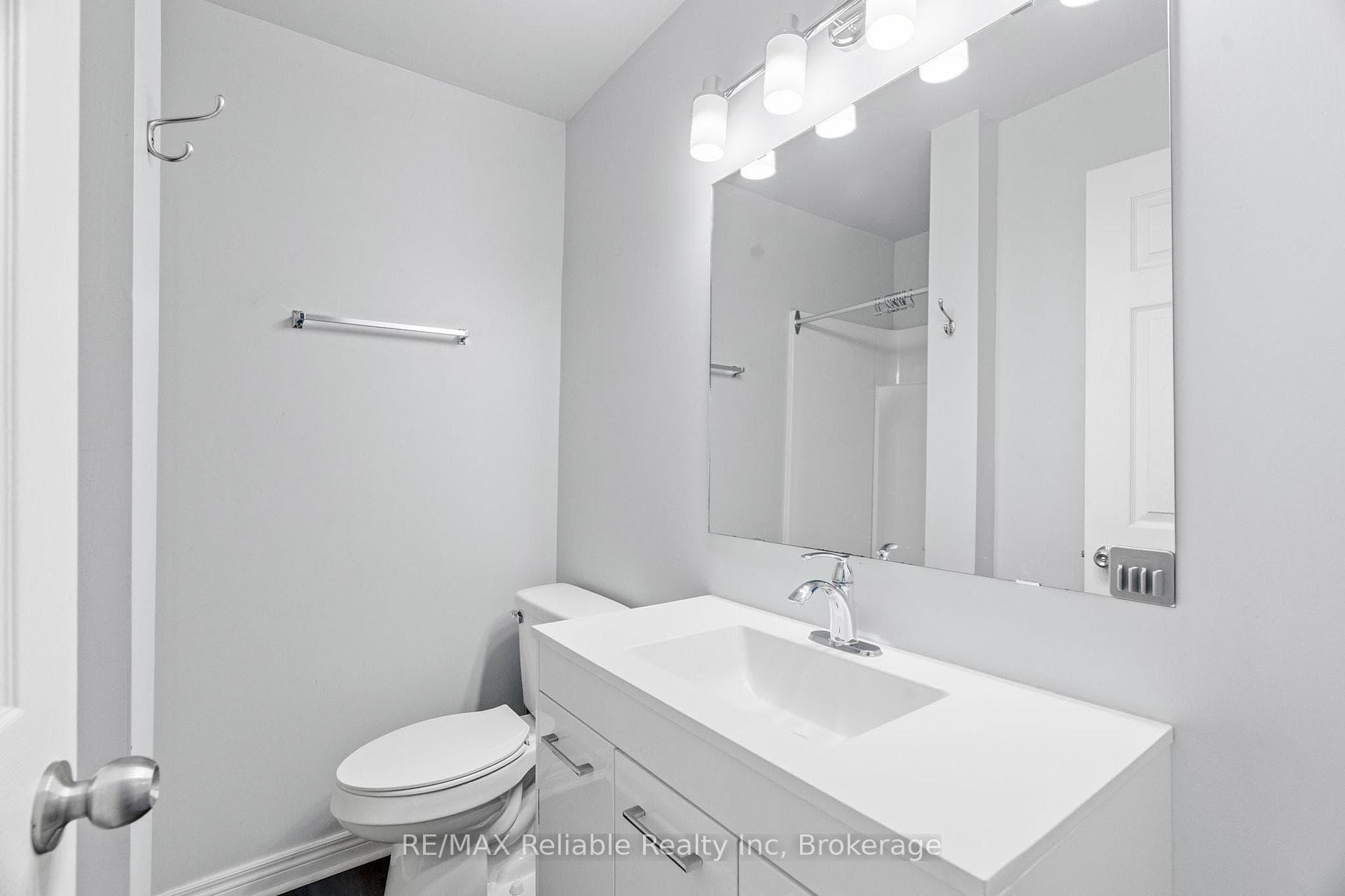 46 James Street photo 24