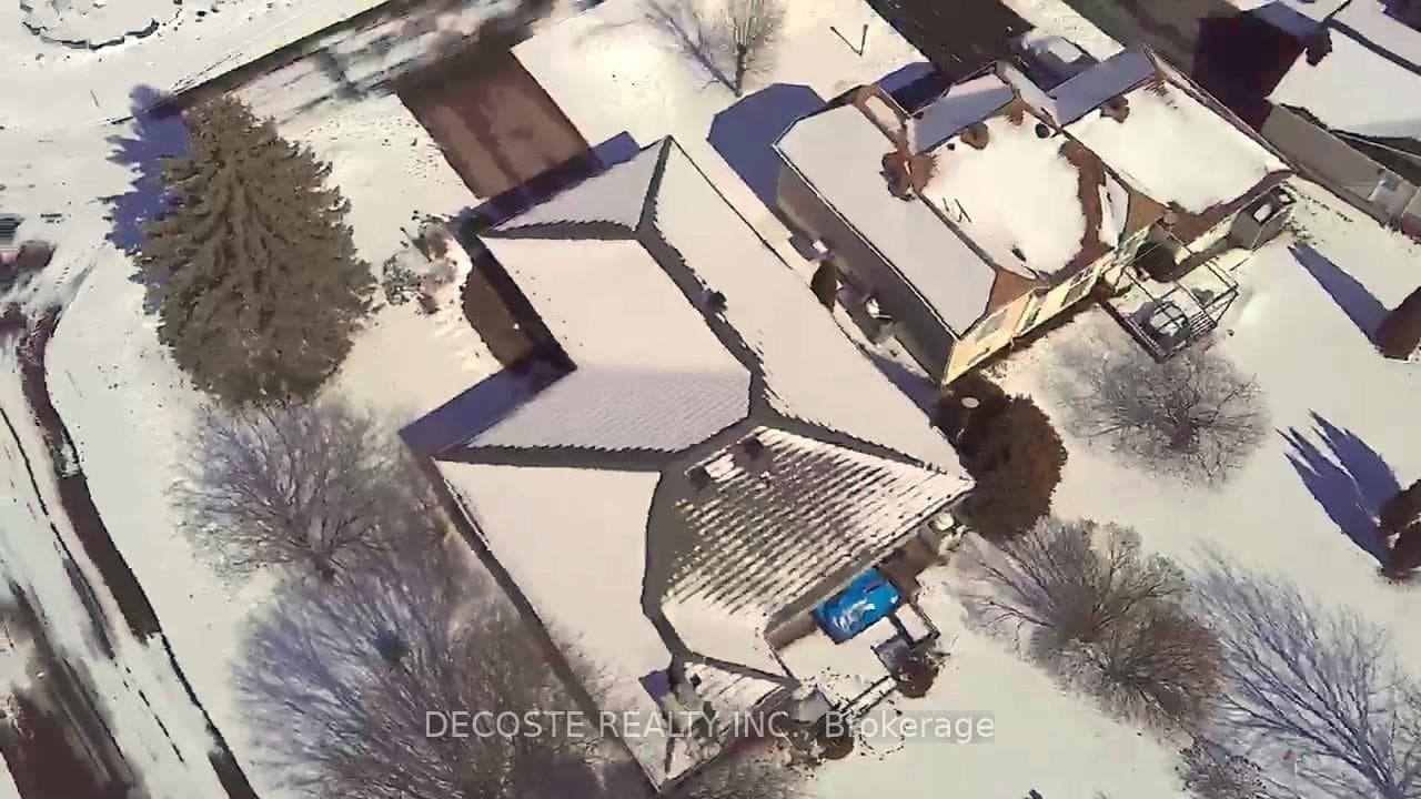 6298 Maclean Court photo 43