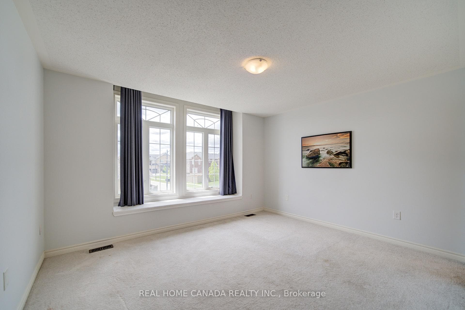 1491 Chretien Street photo 35