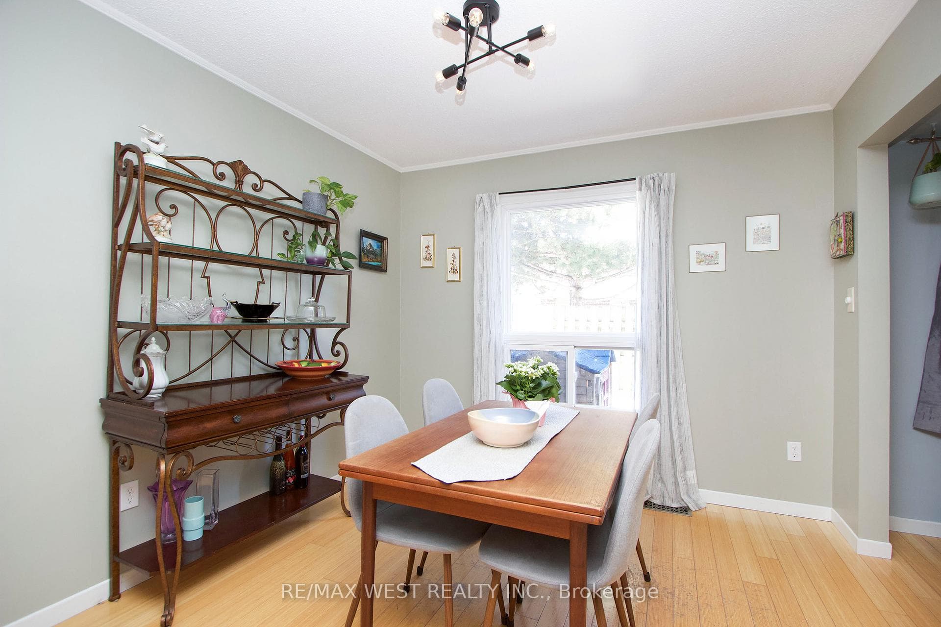 450 Bristol Crescent Unit 45 photo 10