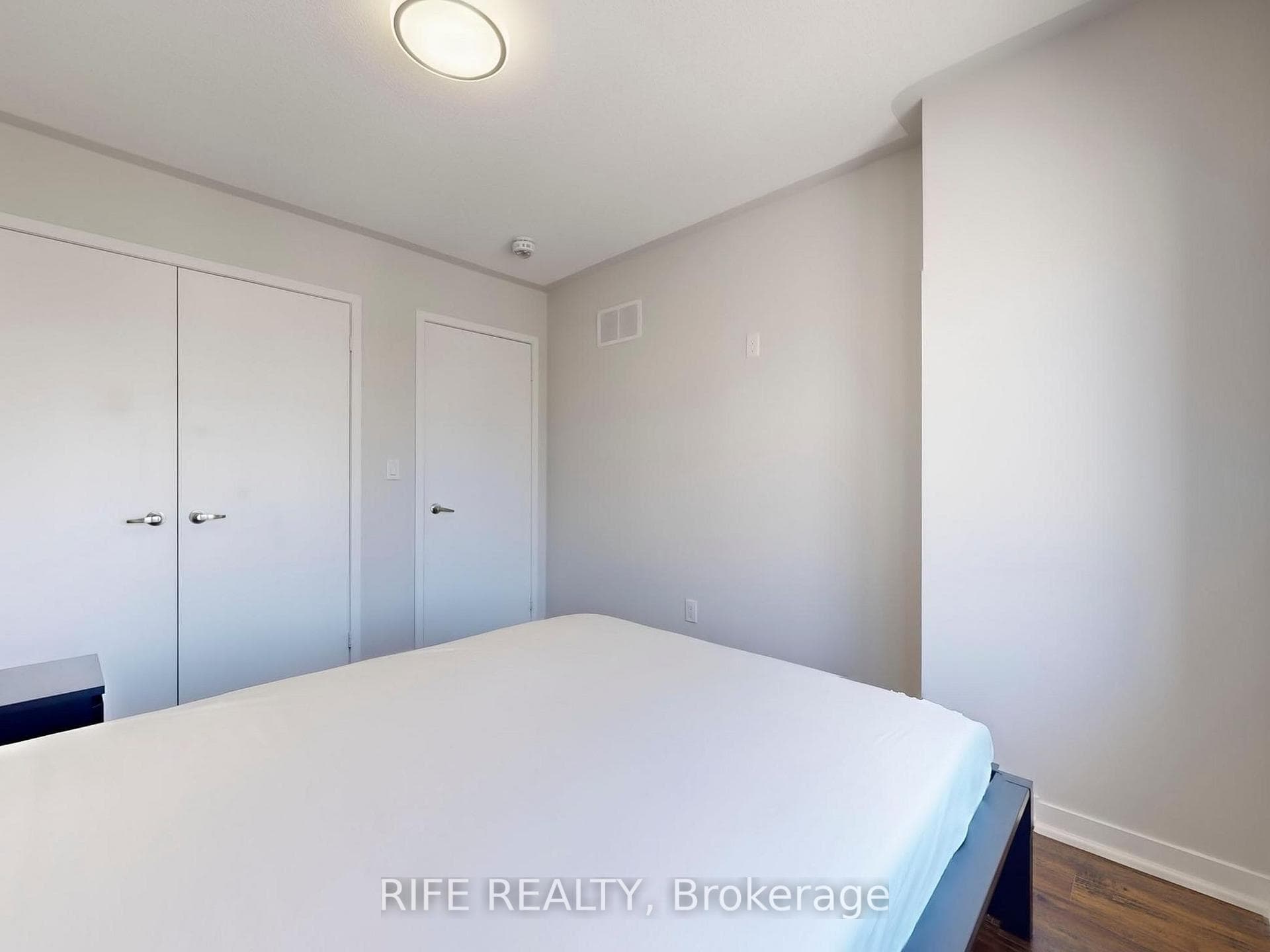 116 Maguire Road photo 31