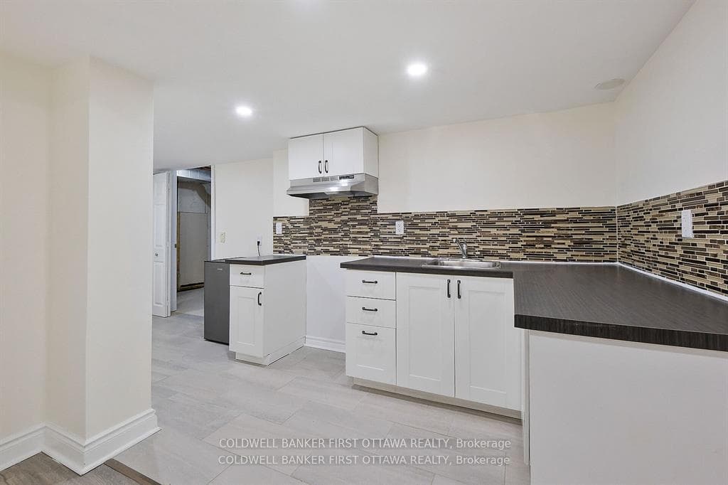 107 COLUMBIA Avenue photo 43
