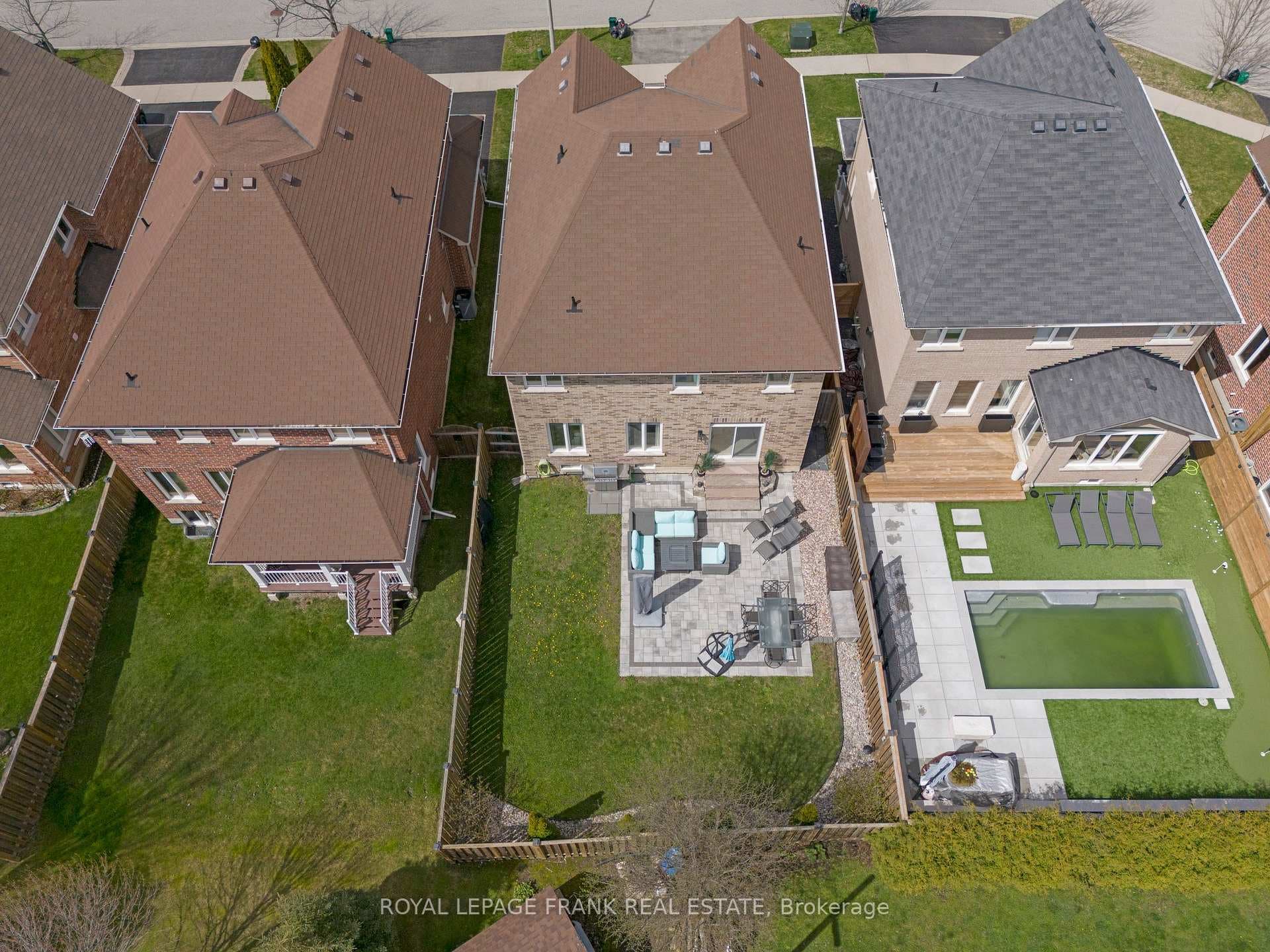 51 Skinner Court photo 3