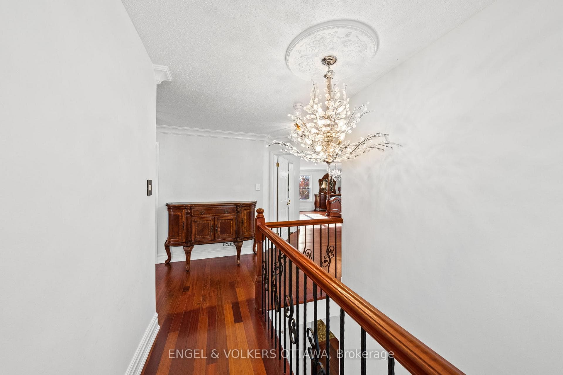563 Merkley Drive photo 17