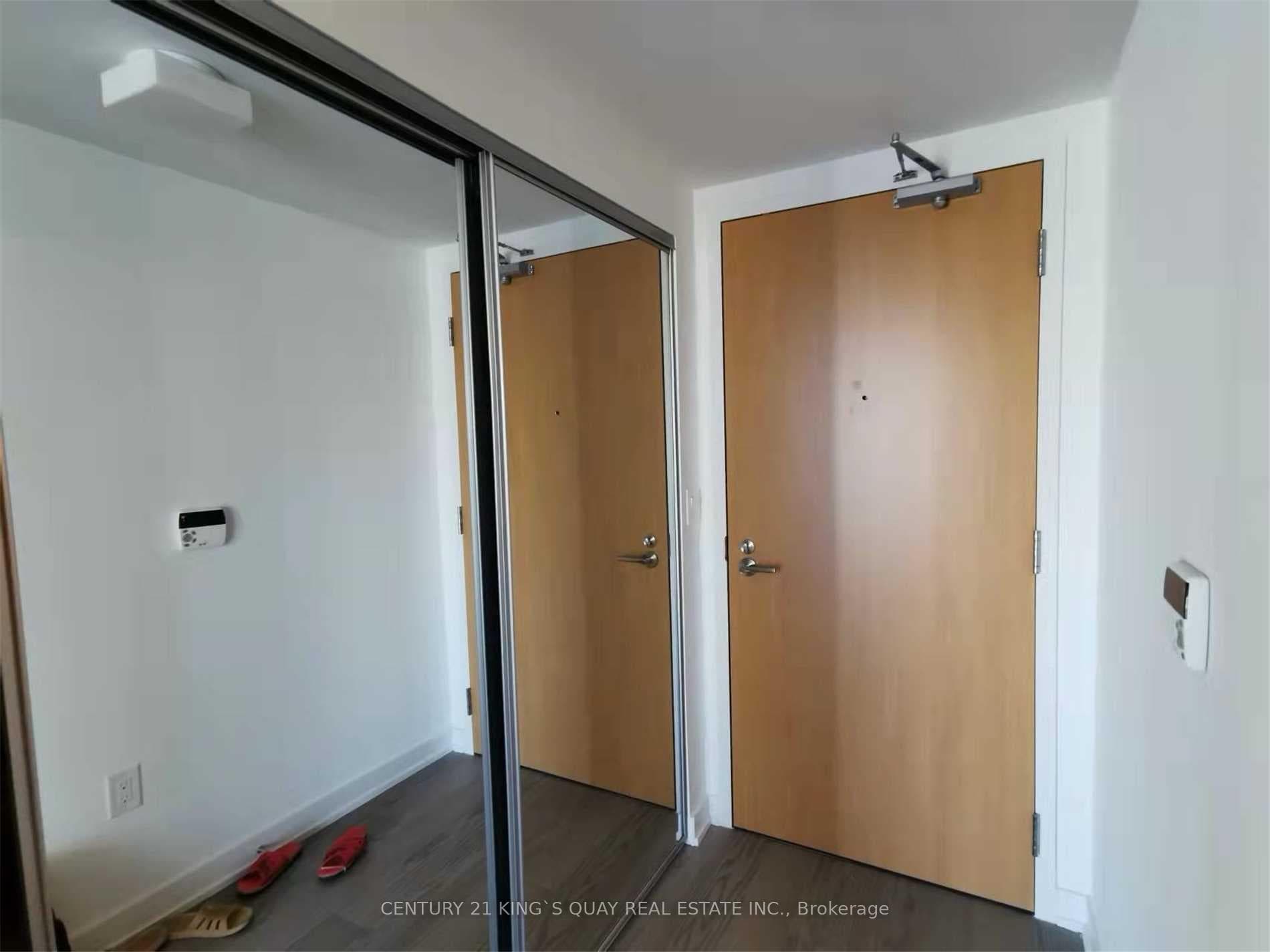 11 Wellesley Street Unit 1811 photo 15