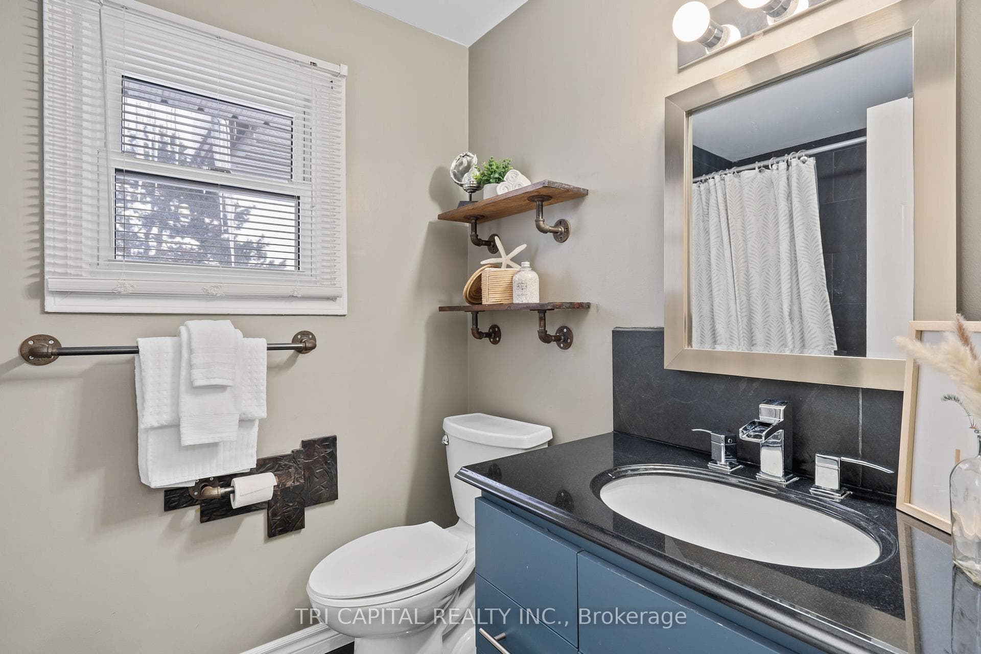 116 Bonaventure Drive photo 21