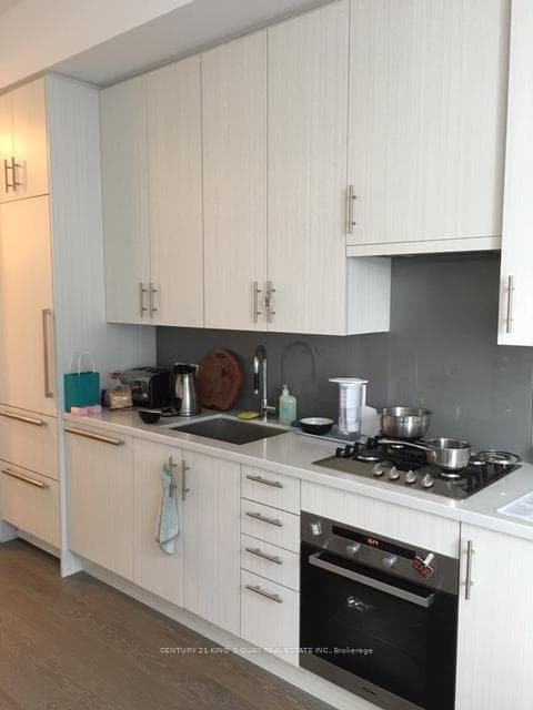 29 Queens Quay N/A Unit 719 photo 18