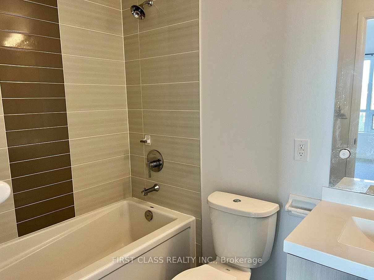540 Bur Oak Avenue Unit 239 photo 9