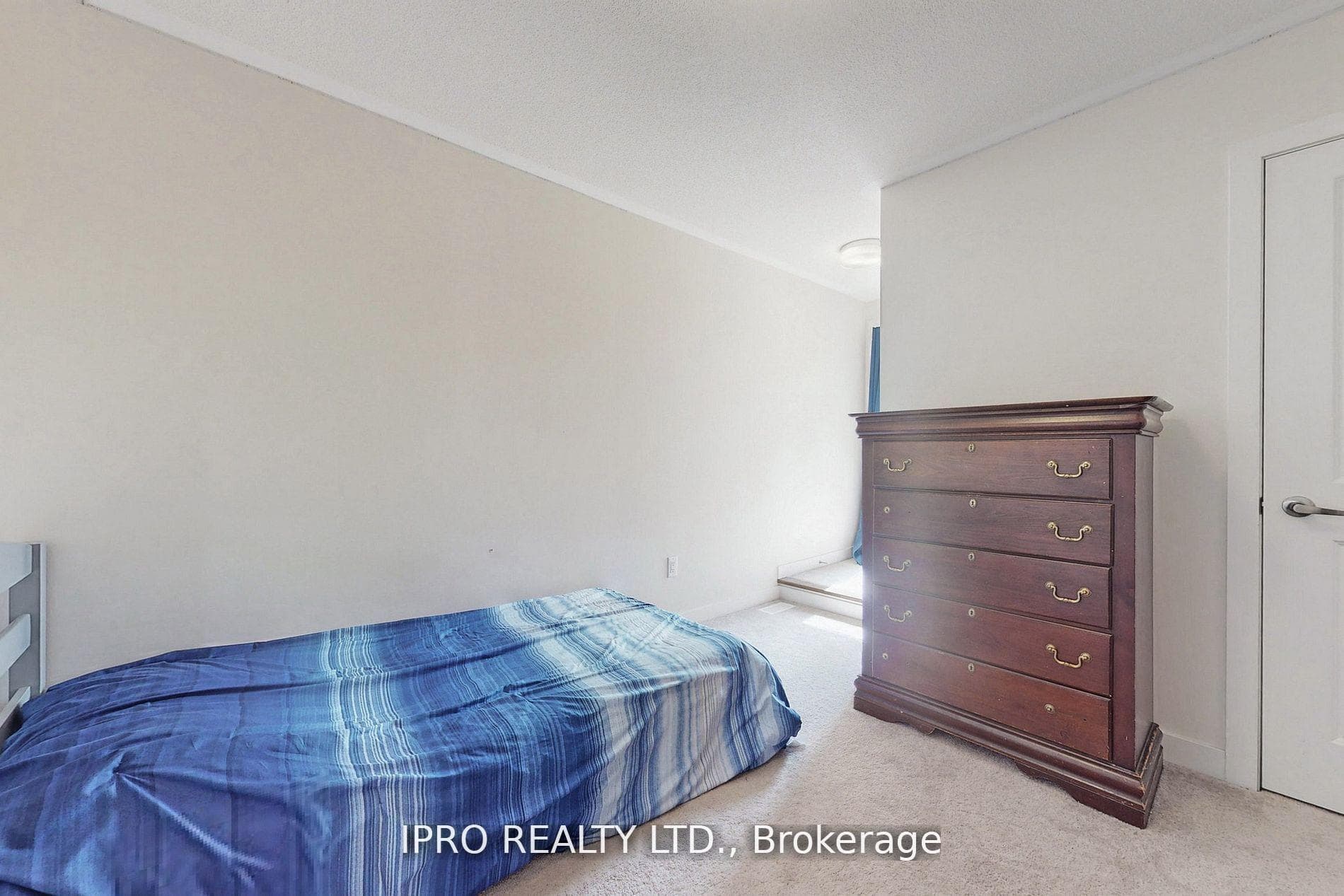 2614 Castlegate Crossing Circle photo 32