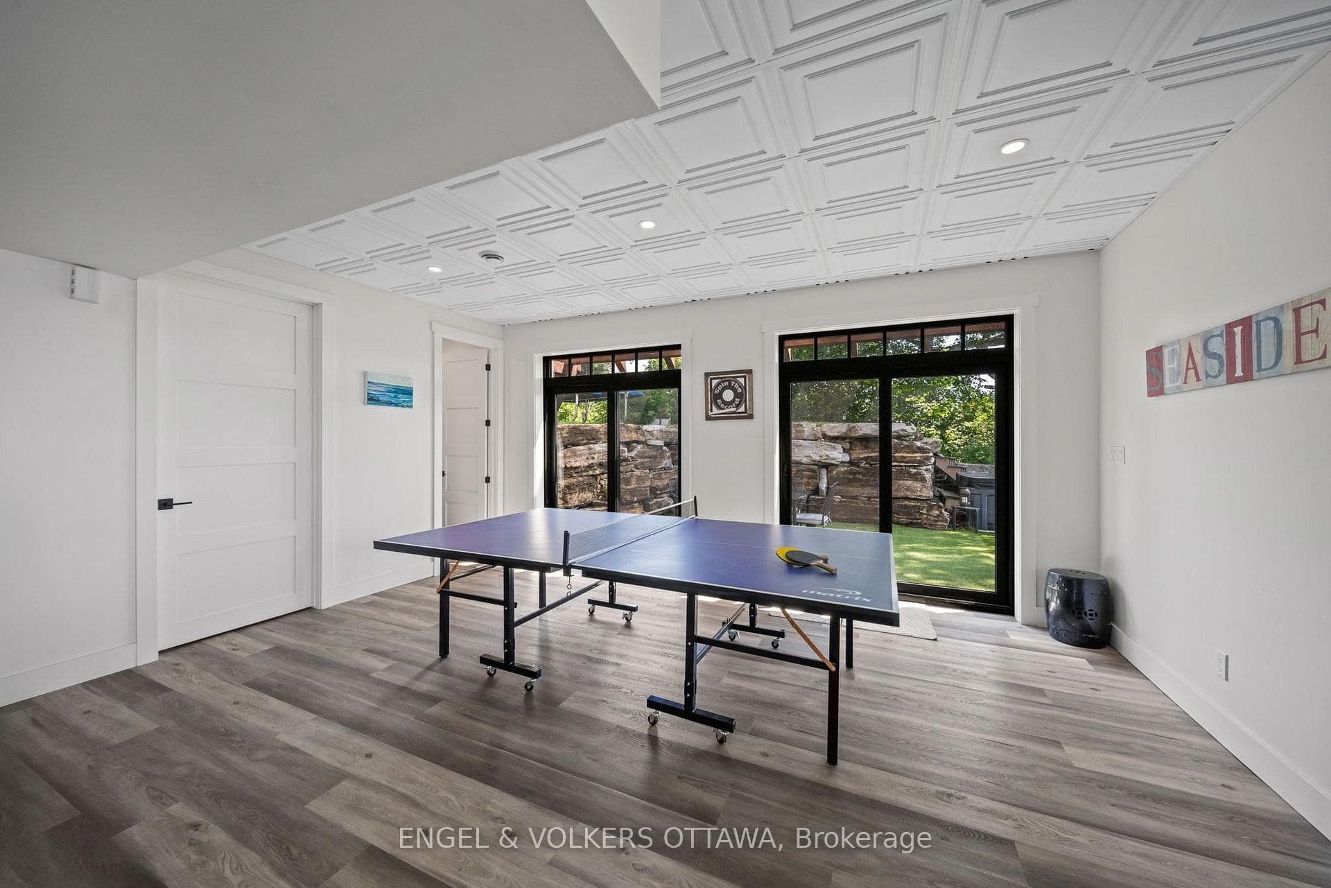 Rec room
