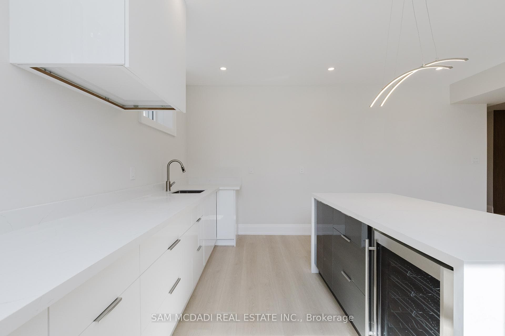 2346 Rebecca Street photo 43