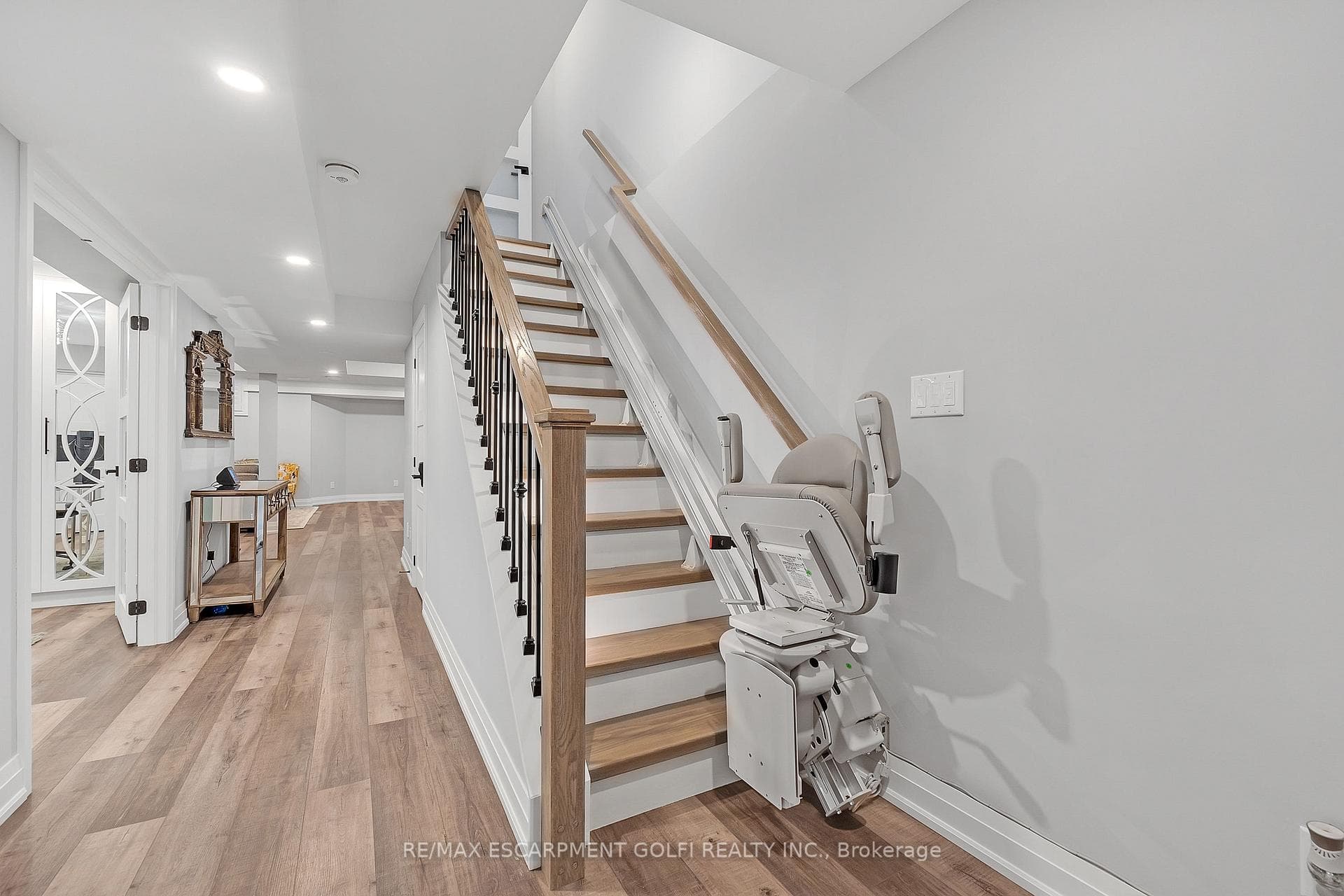 16 Gristmill Place photo 29