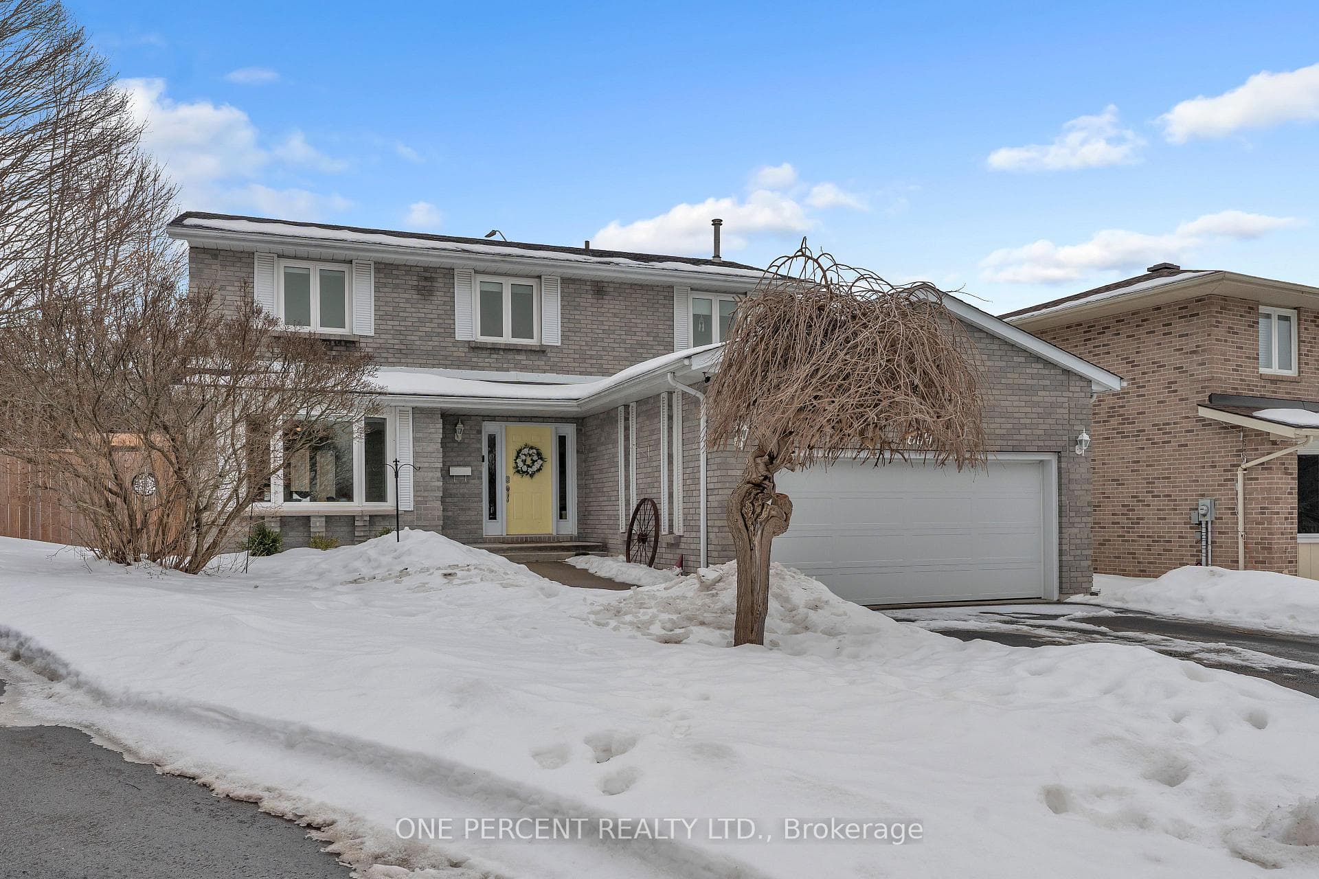 889 Lynwood Drive photo 1