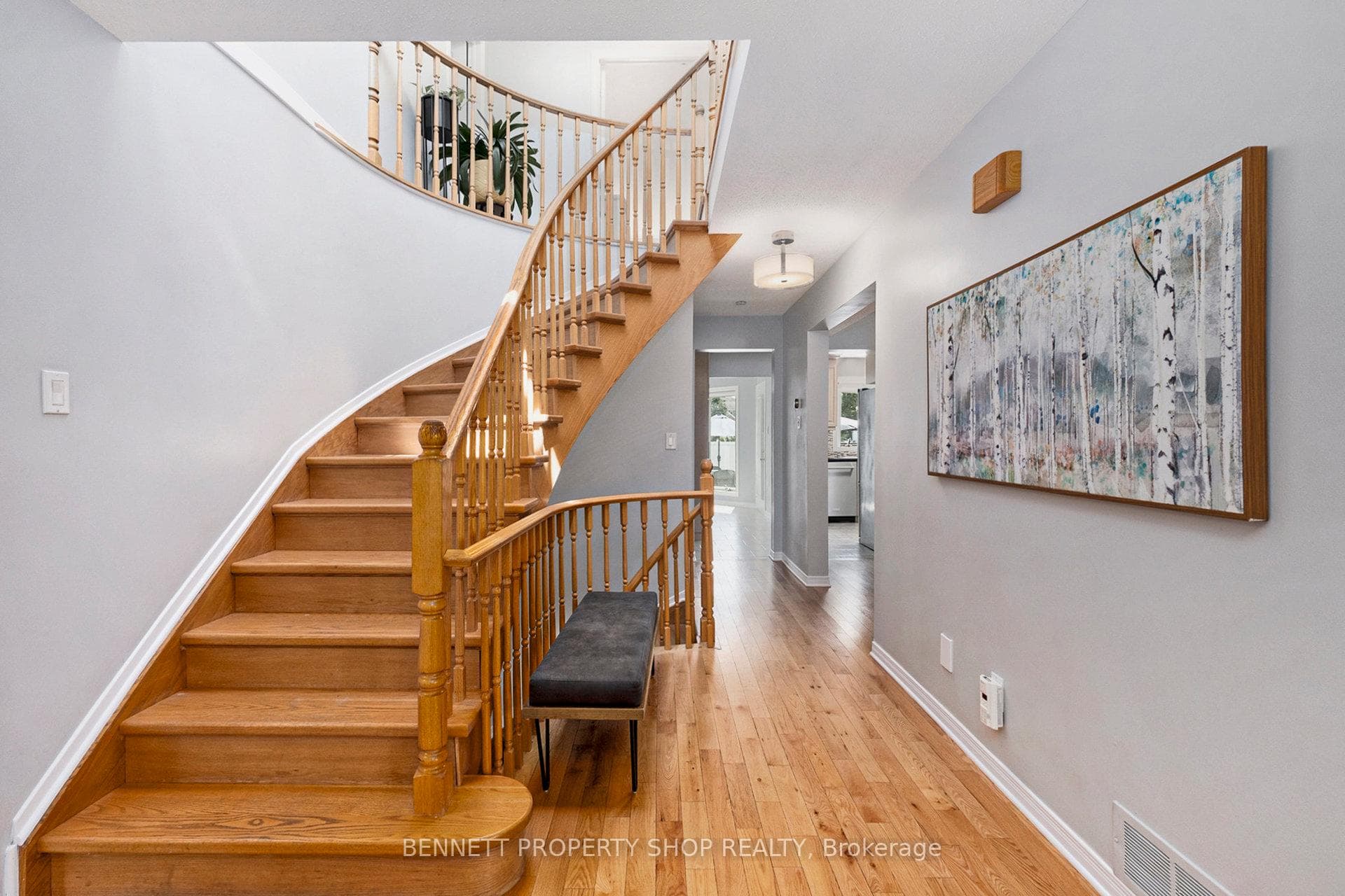 778 Montcrest Drive photo 3
