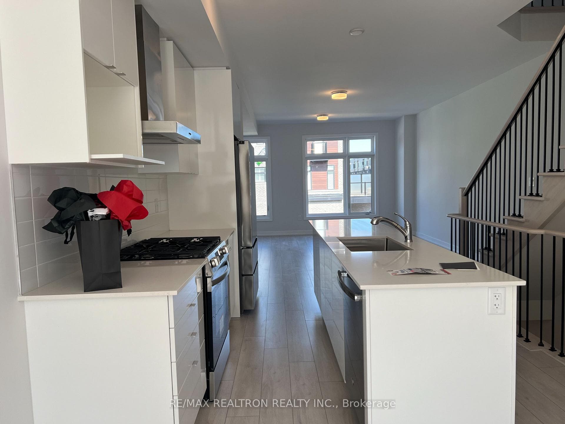 69 Akil Thomas Gardens Unit UPPER photo 22