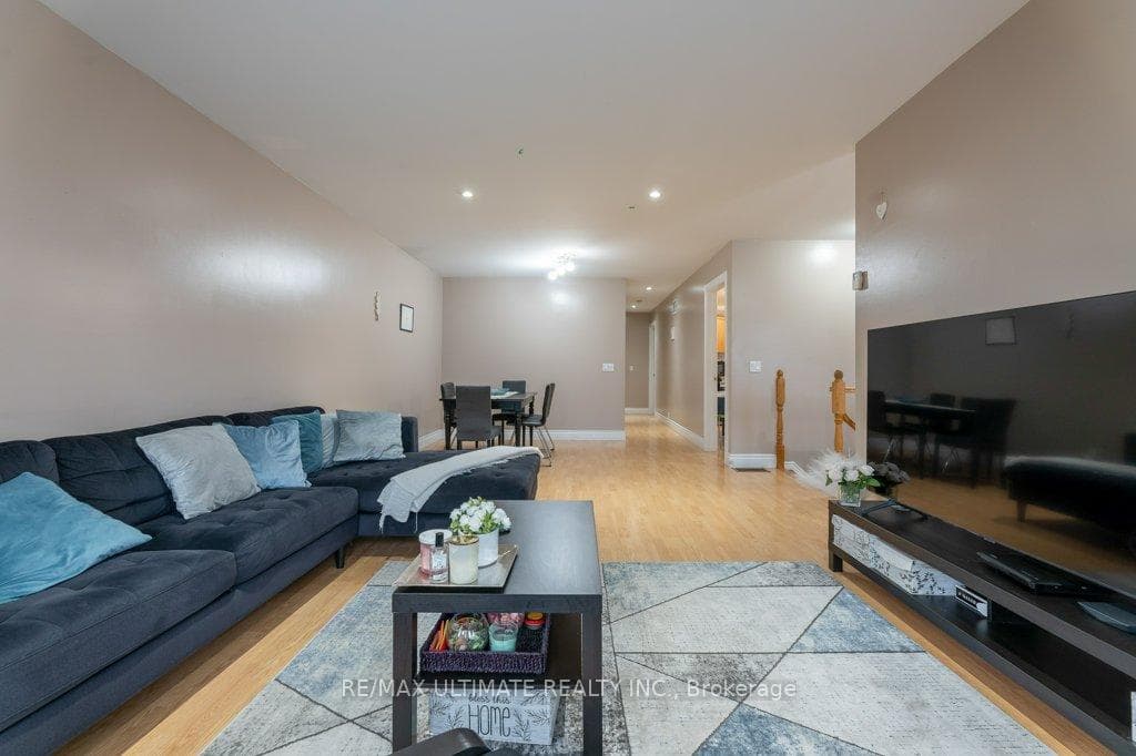 1496 Keele Street photo 26