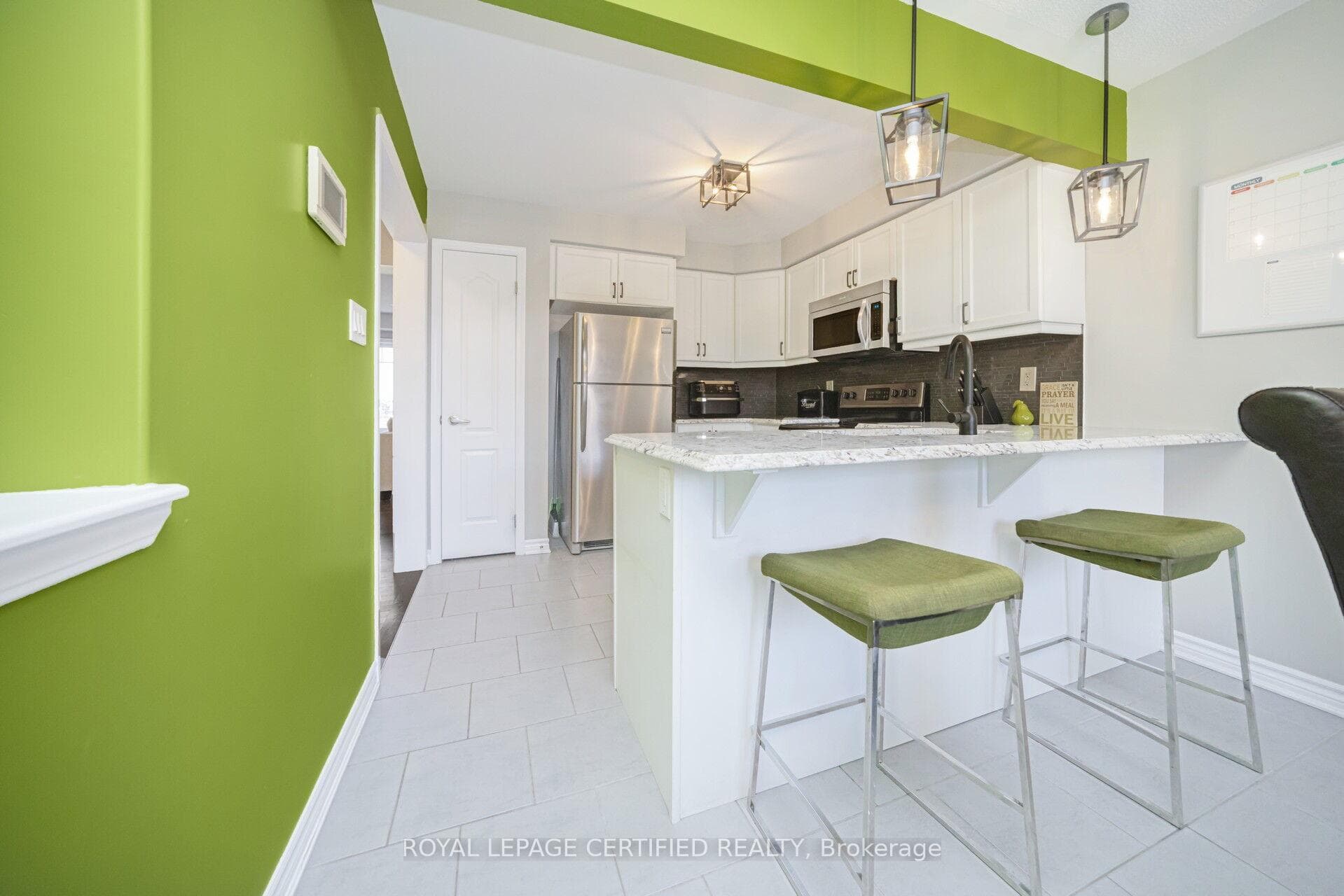 110 Bannister Crescent photo 8