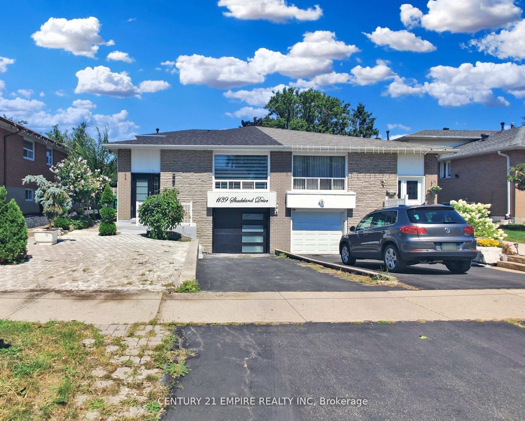 1139 Shadeland Drive photo 1