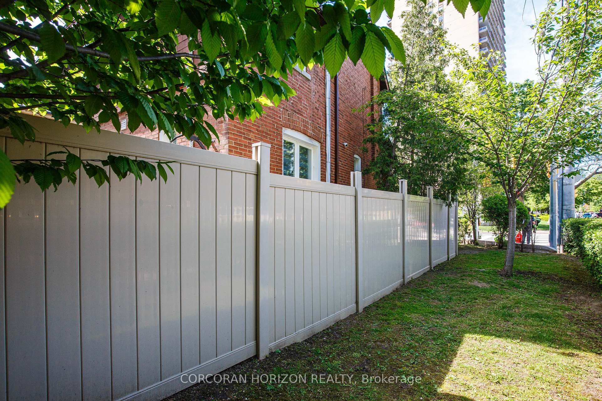 77 Montgomery Avenue photo 48
