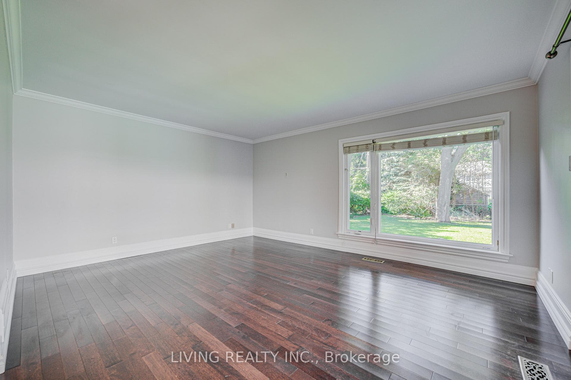 68 Ennisclare Drive photo 14