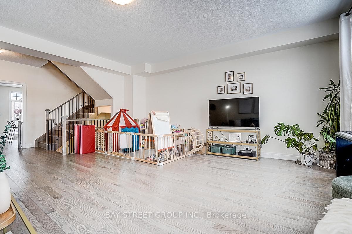3474 Denison Street photo 9