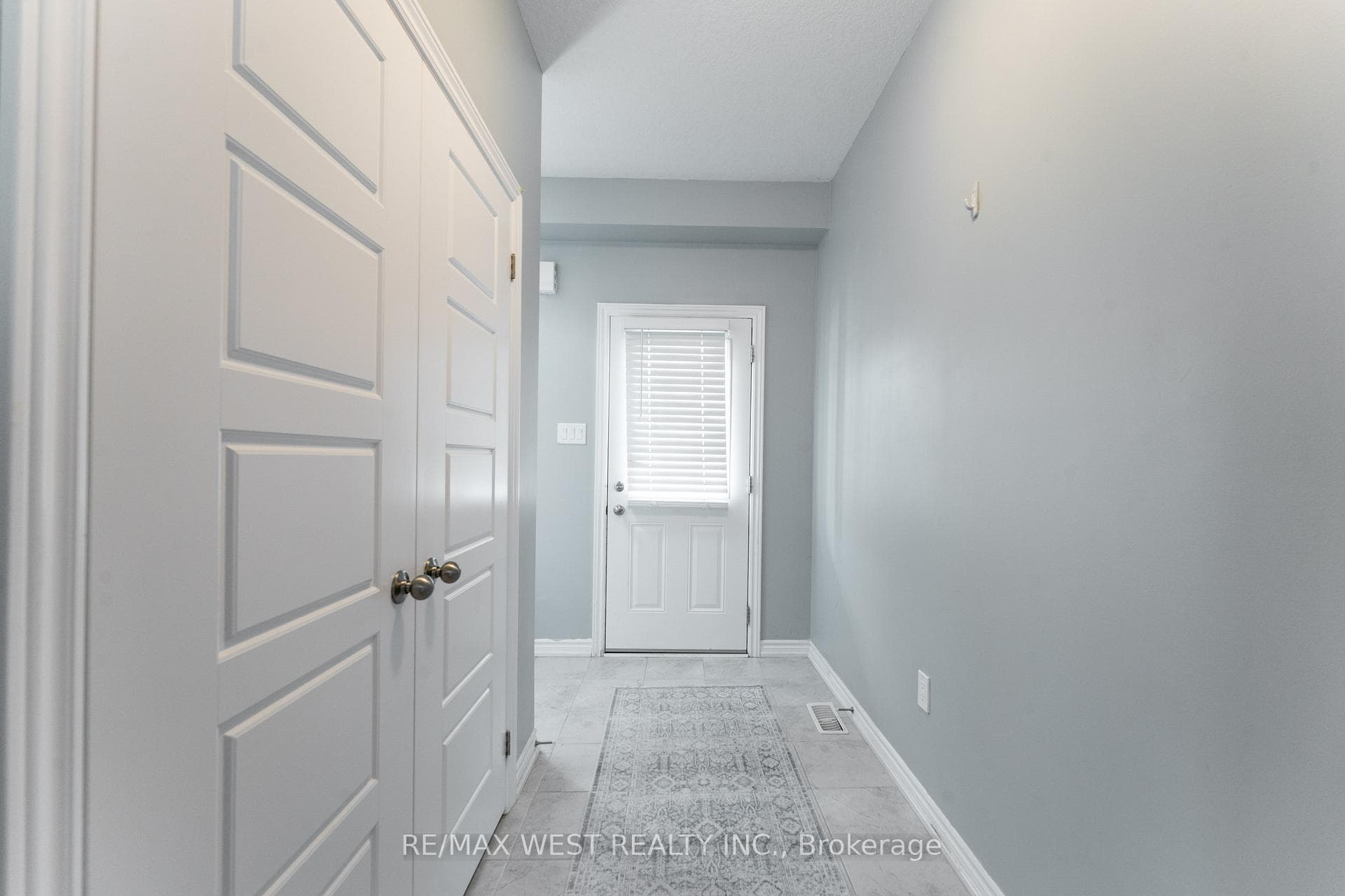 24 Dewberry Drive photo 6